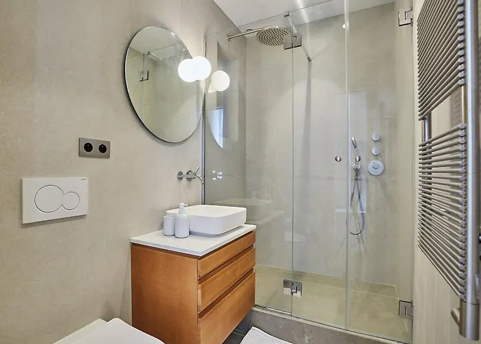 Amazing 2 Bedrooms Center By Prestige